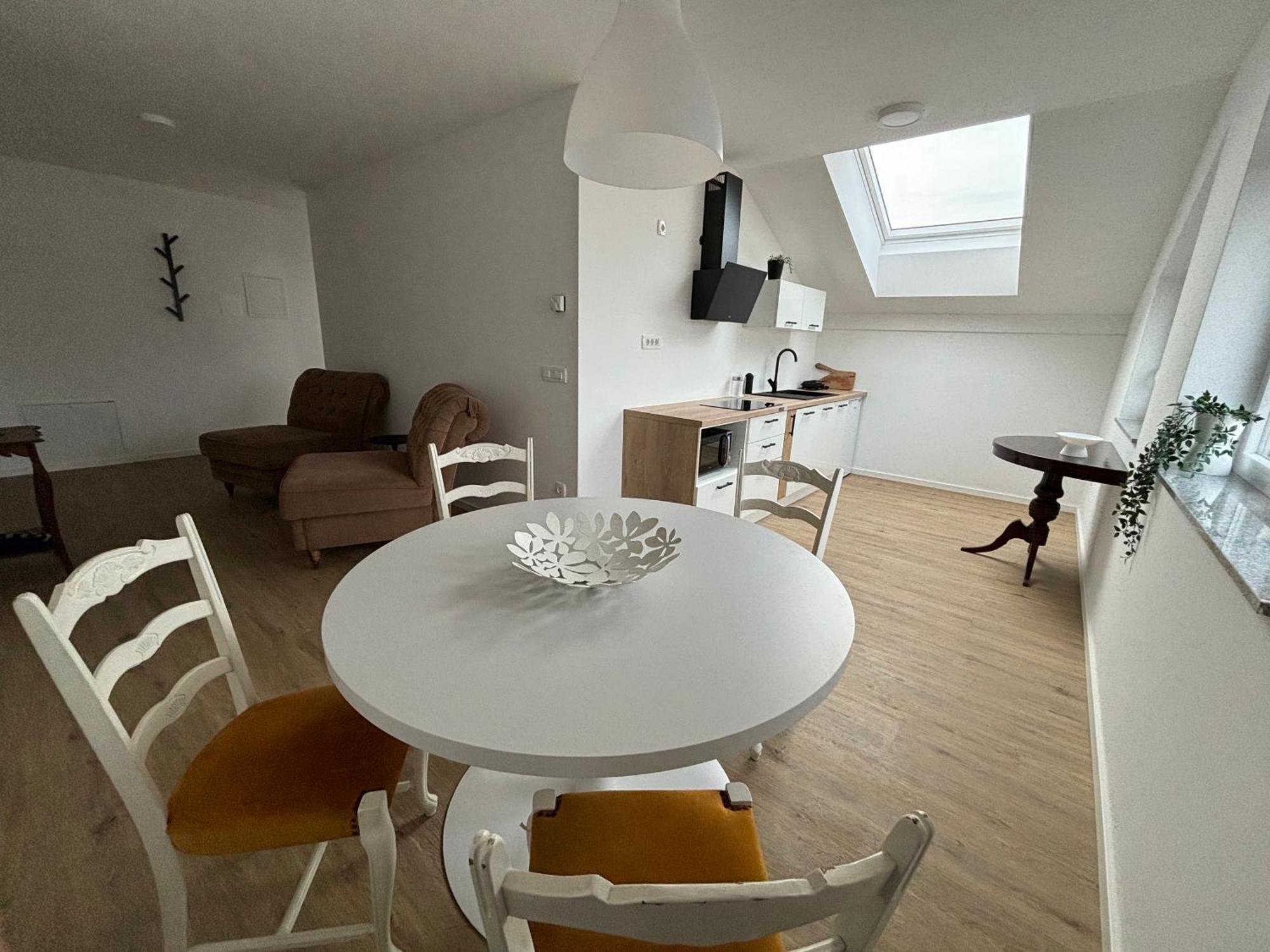 Apartmaji Cepon Любляна Экстерьер фото