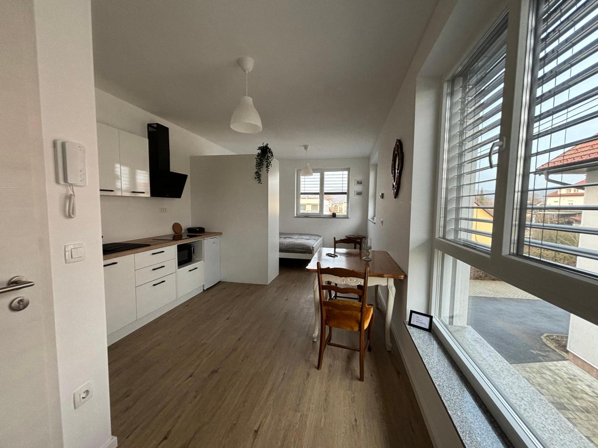 Apartmaji Cepon Любляна Экстерьер фото