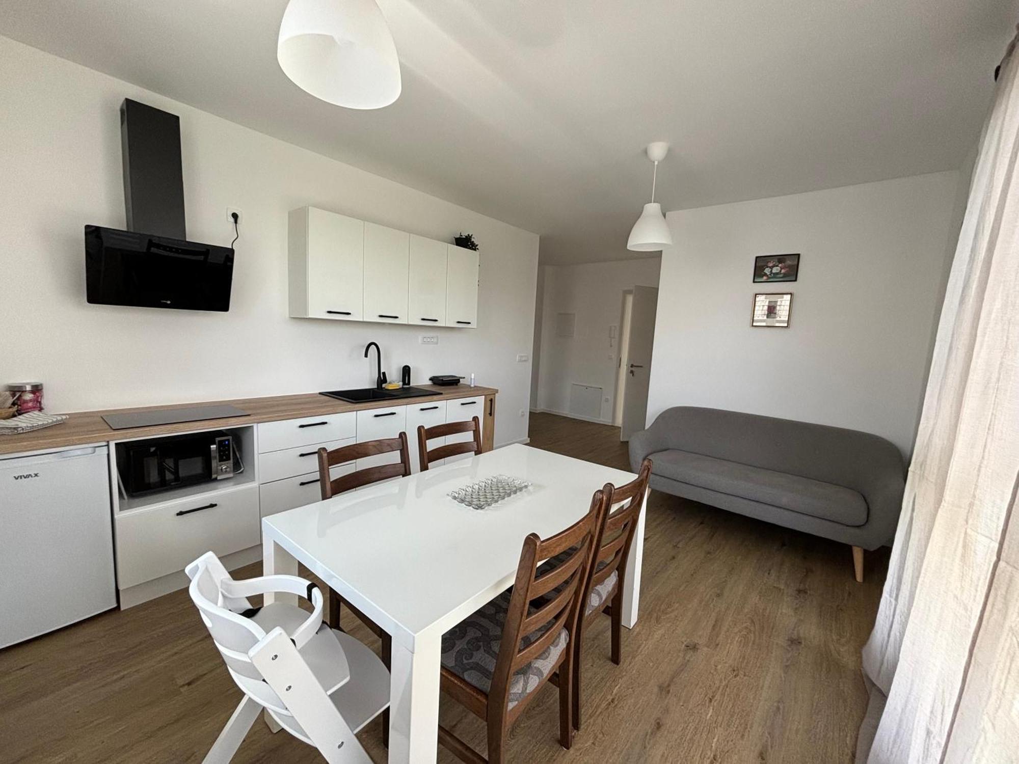 Apartmaji Cepon Любляна Экстерьер фото